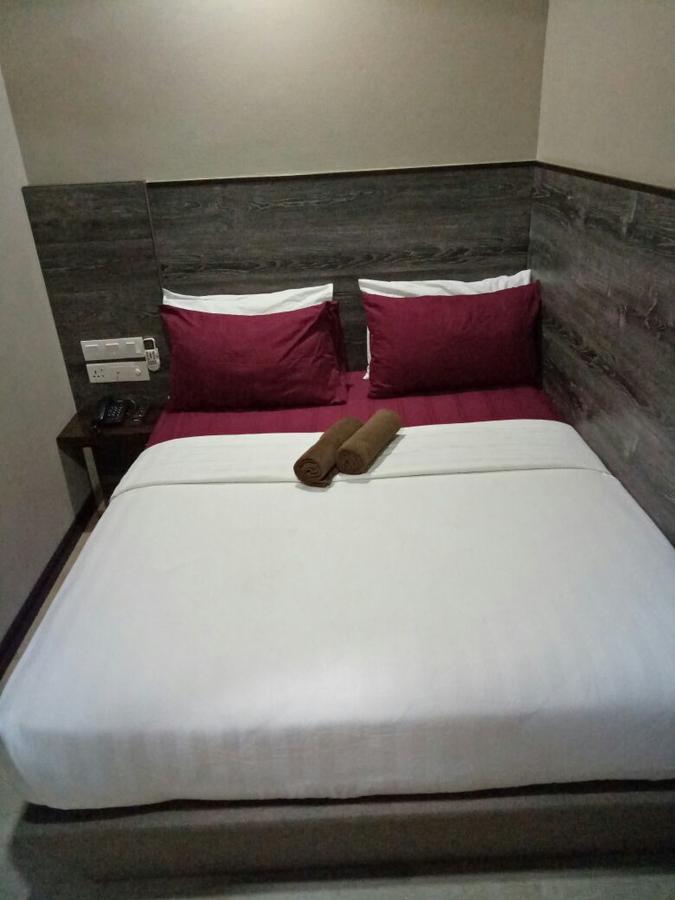 Qing Yun Resthouse -Delima Satu Hotel Kampong Serusup Buitenkant foto